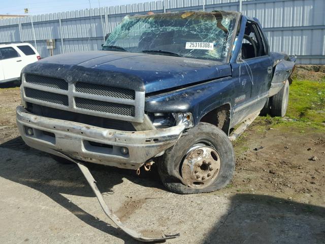 1B7MF33731J594119 - 2001 DODGE RAM 3500 BLACK photo 2