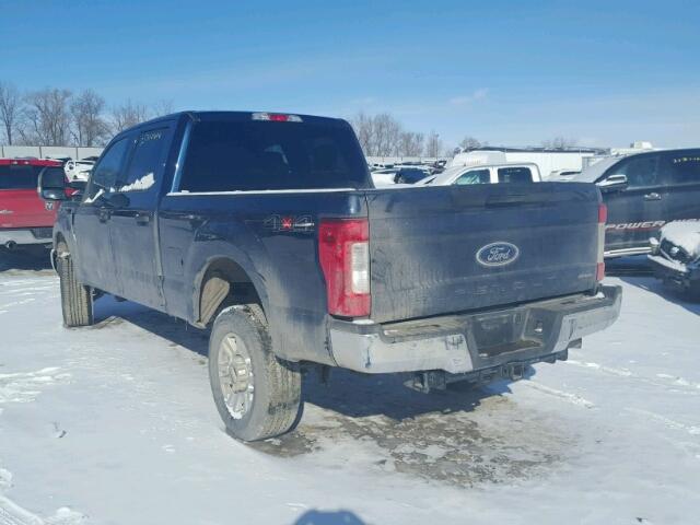 1FT7W2B68HED93626 - 2017 FORD F250 SUPER BLUE photo 3