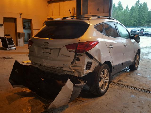 KM8JUCAC8DU608930 - 2013 HYUNDAI TUCSON GLS SILVER photo 4