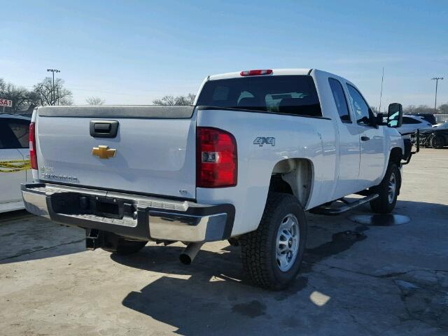 1GC2KVCG2DZ106279 - 2013 CHEVROLET SILVERADO WHITE photo 4