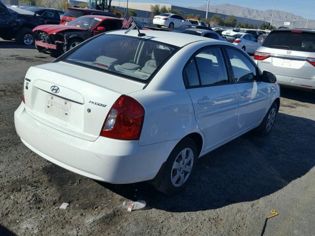 KMHCN46CX8U239398 - 2008 HYUNDAI ACCENT GLS WHITE photo 4