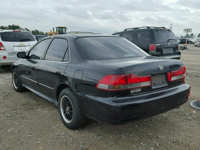 3HGCG56402G704537 - 2002 HONDA ACCORD LX BLACK photo 3