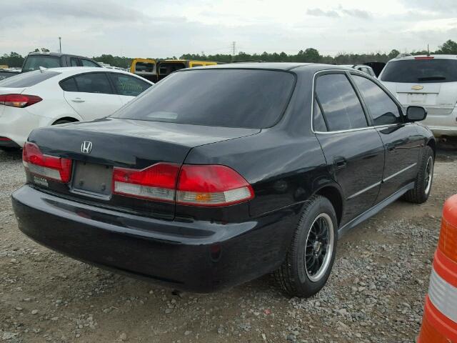 3HGCG56402G704537 - 2002 HONDA ACCORD LX BLACK photo 4