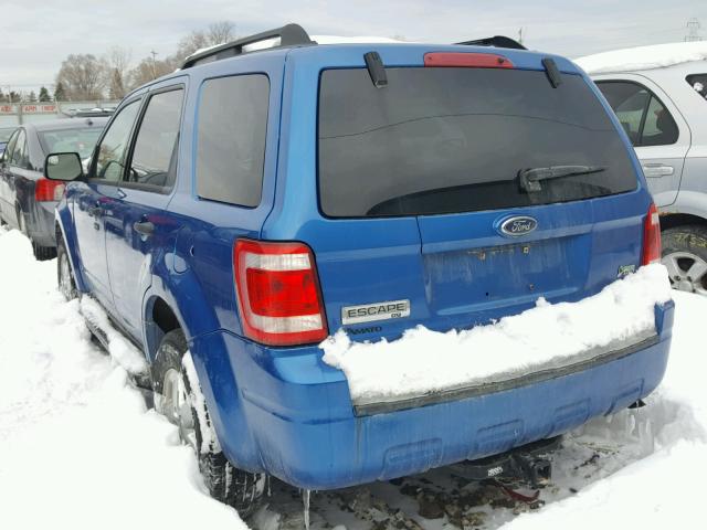 1FMCU9DG5BKA26111 - 2011 FORD ESCAPE XLT BLUE photo 3