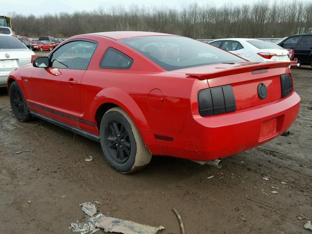 1ZVFT80N975312808 - 2007 FORD MUSTANG RED photo 3