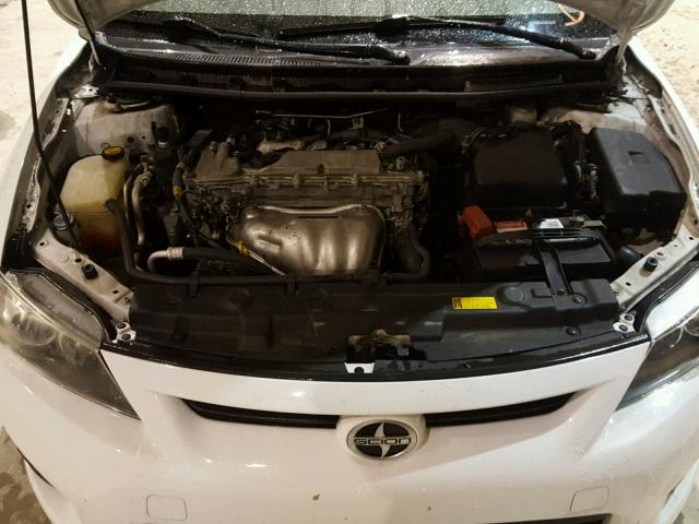 JTKJF5C72B3000598 - 2011 TOYOTA SCION TC 白色 照片 7
