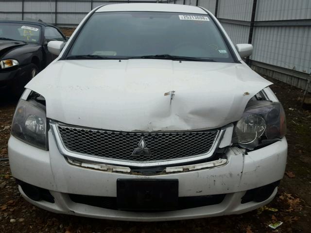 4A32B2FF1BE014888 - 2011 MITSUBISHI GALANT FE WHITE photo 9