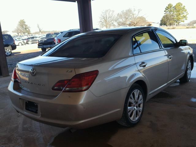 4T1BK36B28U268089 - 2008 TOYOTA AVALON XL GOLD photo 4