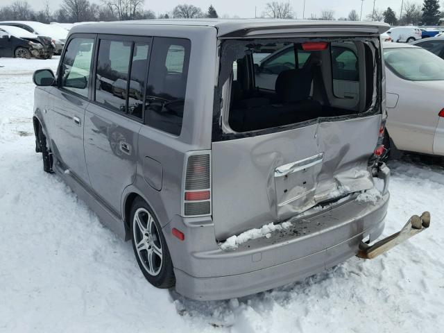 JTLKT334154021153 - 2005 TOYOTA SCION XB SILVER photo 3