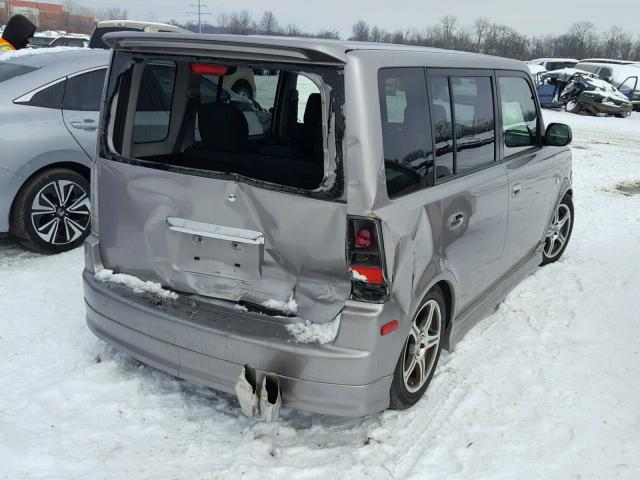 JTLKT334154021153 - 2005 TOYOTA SCION XB SILVER photo 4