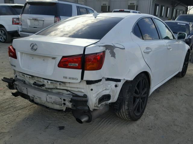 JTHBK262272046627 - 2007 LEXUS IS 250 WHITE photo 4