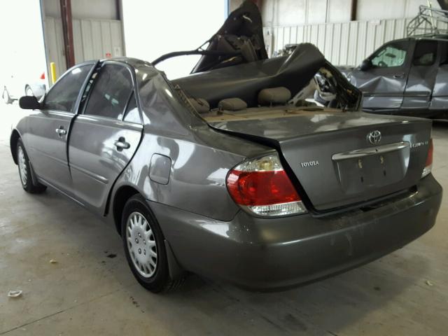 4T1BE32K55U993338 - 2005 TOYOTA CAMRY LE GRAY photo 3