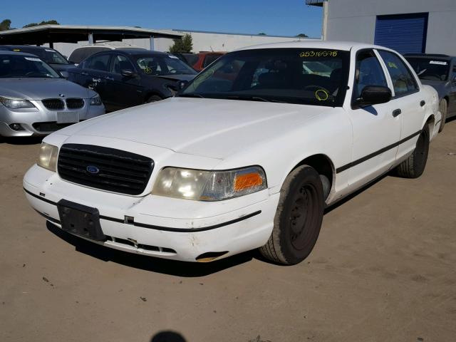 2FAFP71W1XX190278 - 1999 FORD CROWN VICT WHITE photo 2