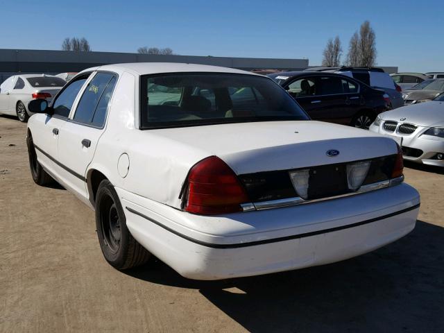 2FAFP71W1XX190278 - 1999 FORD CROWN VICT WHITE photo 3