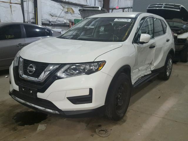 KNMAT2MV9HP548451 - 2017 NISSAN ROGUE S WHITE photo 2