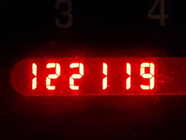 1G2NE52F04M575062 - 2004 PONTIAC GRAND AM S BLACK photo 8