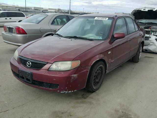 JM1BJ225021617857 - 2002 MAZDA PROTEGE DX RED photo 2