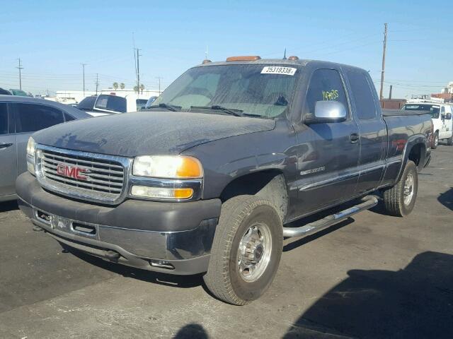 1GTHK29U82E128913 - 2002 GMC SIERRA K25 GRAY photo 2