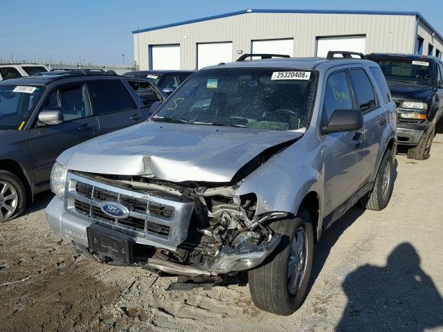 1FMCU0D72CKA16875 - 2012 FORD ESCAPE XLT SILVER photo 2