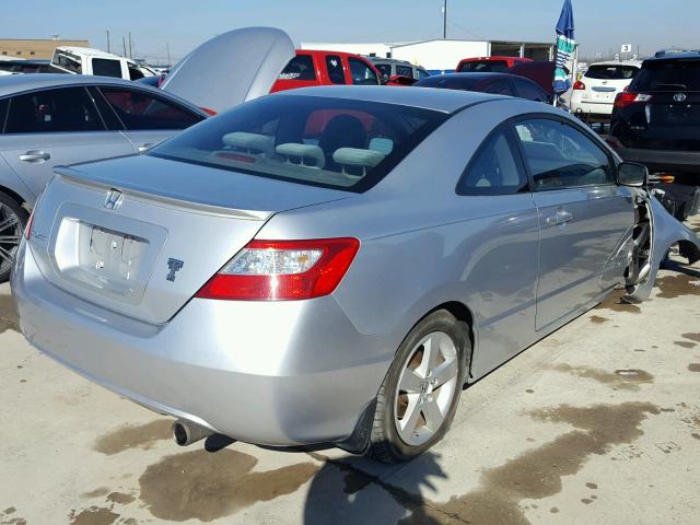 2HGFG12868H579843 - 2008 HONDA CIVIC EX ვერცხლისფერი ფოტო 4