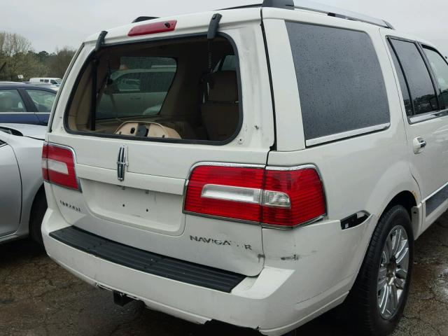 5LMFU28568LJ07972 - 2008 LINCOLN NAVIGATOR WHITE photo 9