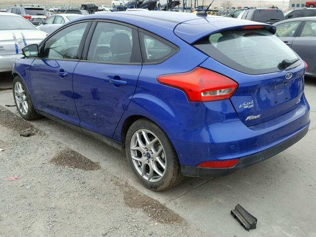 1FADP3K27FL255724 - 2015 FORD FOCUS SE BLUE photo 3