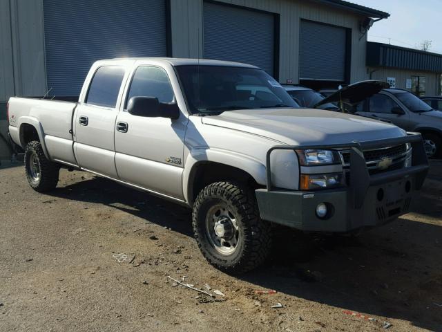 1GCHK33265F850313 - 2005 CHEVROLET SILVERADO TAN photo 1