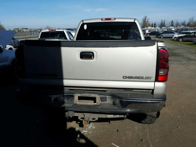 1GCHK33265F850313 - 2005 CHEVROLET SILVERADO TAN photo 9