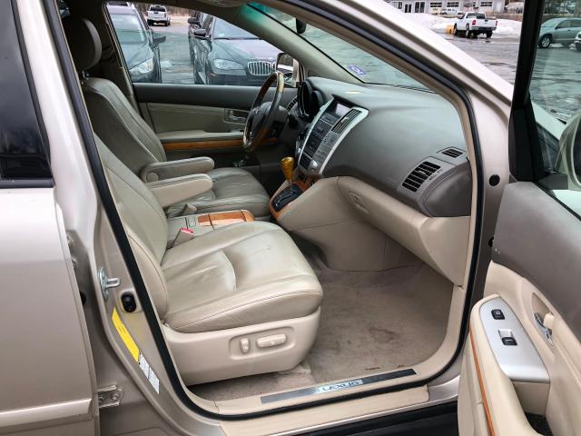 2T2HA31U55C059556 - 2005 LEXUS RX 330 BEIGE photo 5