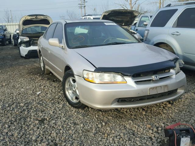 1HGCG1651XA068511 - 1999 HONDA ACCORD EX SILVER photo 1