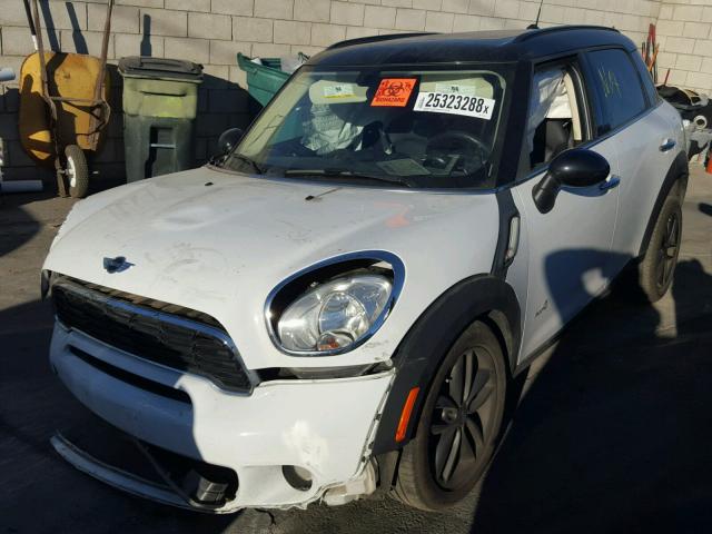 WMWZC5C50DWP32079 - 2013 MINI COOPER S C WHITE photo 2