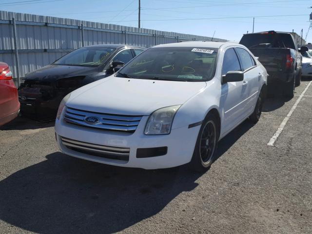 3FAHP06Z57R164798 - 2007 FORD FUSION S WHITE photo 2