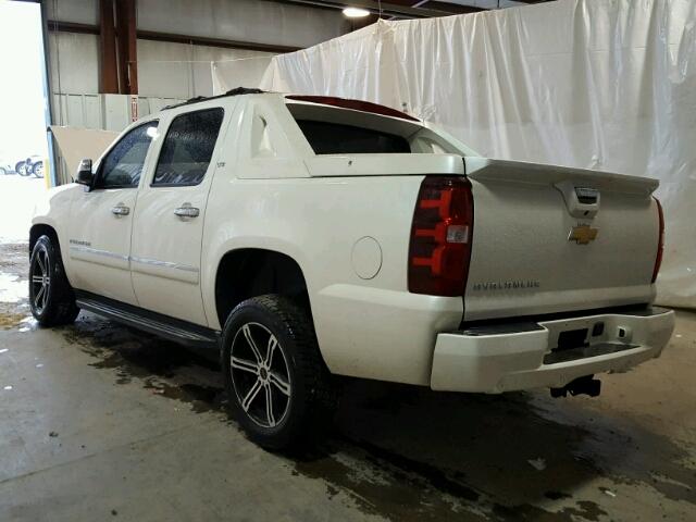 3GNTKGE70CG184420 - 2012 CHEVROLET AVALANCHE WHITE photo 3