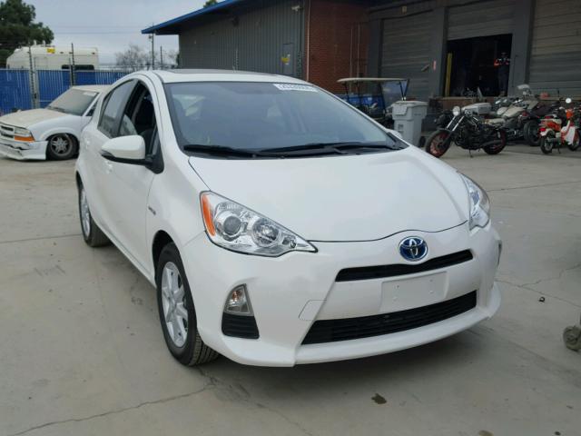 JTDKDTB33F1109951 - 2015 TOYOTA PRIUS C WHITE photo 1