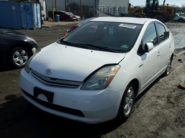 JTDKB20U883429527 - 2008 TOYOTA PRIUS WHITE photo 2