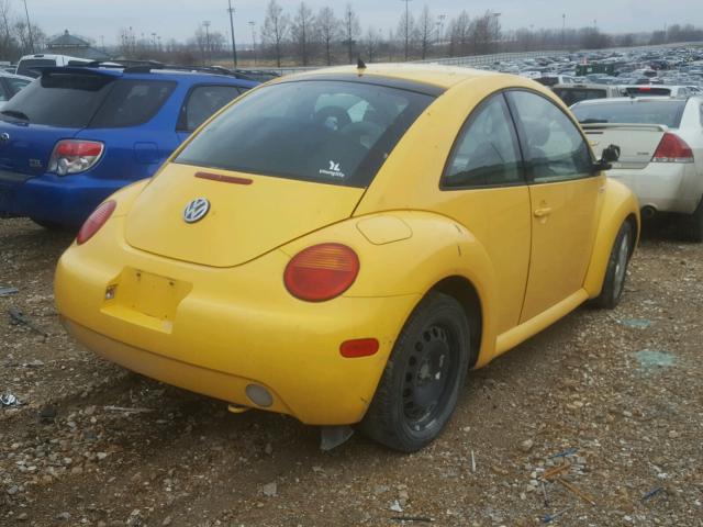 3VWCD21C0YM483162 - 2000 VOLKSWAGEN NEW BEETLE YELLOW photo 4