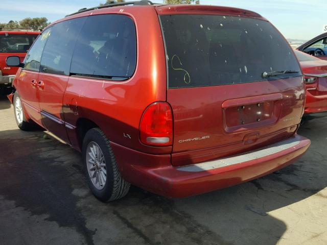 1C4GP44R9YB744948 - 2000 CHRYSLER TOWN & COU RED photo 3