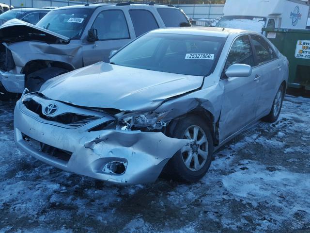 4T4BF3EK1BR170366 - 2011 TOYOTA CAMRY BASE SILVER photo 2