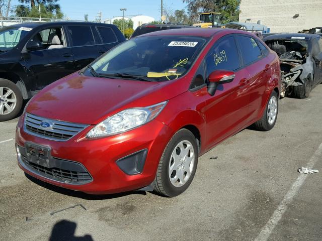 3FADP4BJ4DM153984 - 2013 FORD FIESTA SE RED photo 2