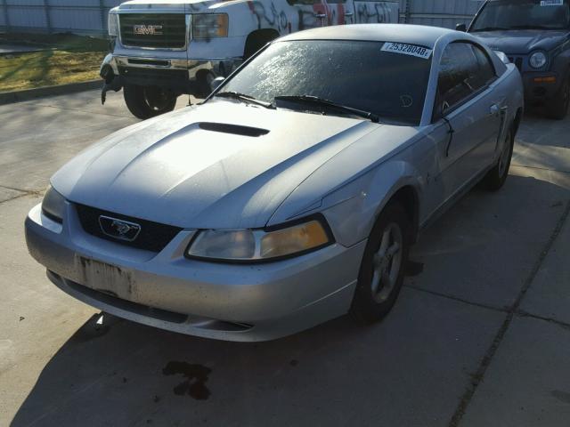 1FAFP404XYF251820 - 2000 FORD MUSTANG SILVER photo 2
