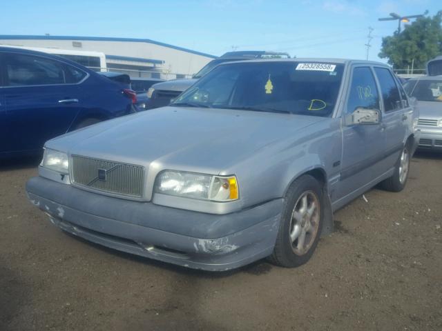 YV1LS5542T1341781 - 1996 VOLVO 850 BASE GRAY photo 2