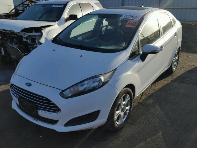 3FADP4BJ2EM157369 - 2014 FORD FIESTA SE WHITE photo 2