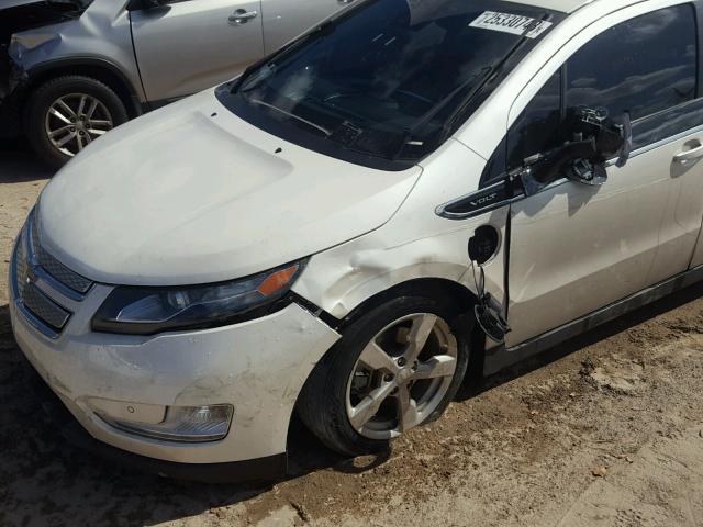 1G1RD6E40DU143645 - 2013 CHEVROLET VOLT WHITE photo 9