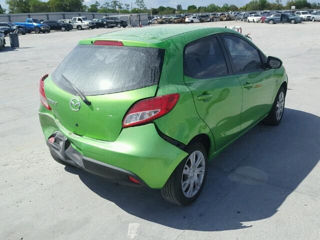 JM1DE1KY0D0156363 - 2013 MAZDA MAZDA2 GREEN photo 4