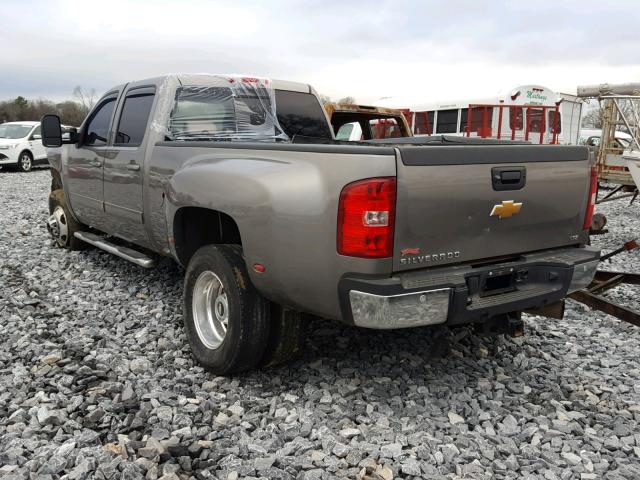 1GC4K1C82CF219062 - 2012 CHEVROLET SILVERADO GOLD photo 3