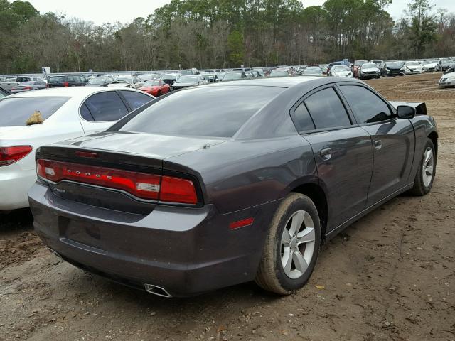 2C3CDXBGXEH324293 - 2014 DODGE CHARGER SE GRAY photo 4