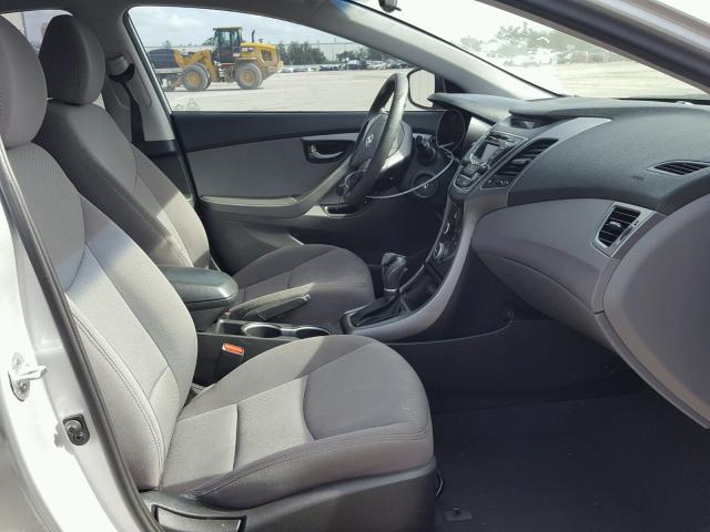 5NPDH4AEXGH793414 - 2016 HYUNDAI ELANTRA SE GRAY photo 5