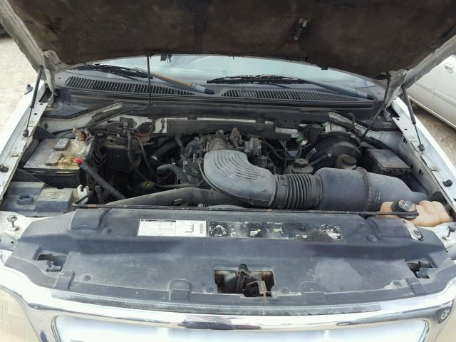 1FTRF17W01NA65263 - 2001 FORD F150 WHITE photo 7