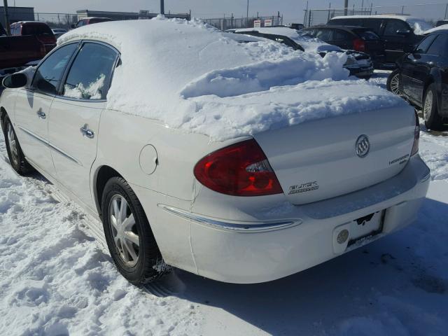 2G4WD582061189243 - 2006 BUICK LACROSSE C WHITE photo 3