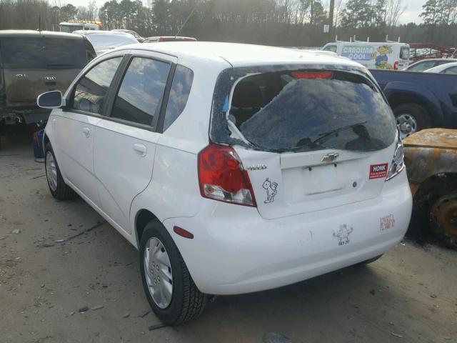 KL1TD66626B660433 - 2006 CHEVROLET AVEO BASE Biały zdjęcie 3